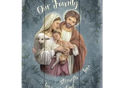 15" Plaque Our Family Is A Circle