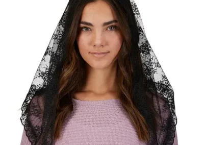 Blk Lace Trad Chapel Veil