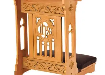 Florentine Kneeler - Medium Oak