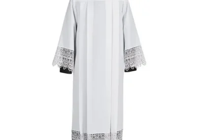 Budded Cross Lace Edging Box Pleated Alb
