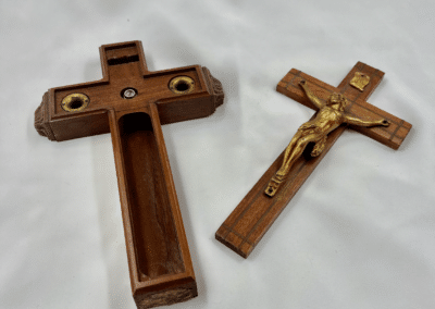 Vintage Catholic Sick Call Crucifix Set – Max F. Rutecki Funeral Director, Buffalo, NY – Complete c. 1945–1960: AHZ0004-10