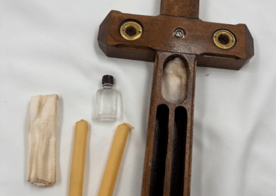 Vintage Mid-Century Catholic Sick Call Crucifix with Original Last Rites Kit – c. 1955–1975:AHZ0006-2