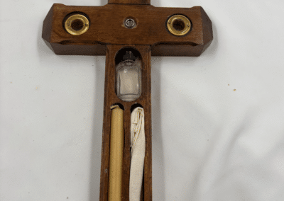 Vintage Mid-Century Catholic Sick Call Crucifix with Original Last Rites Kit – c. 1955–1975:AHZ0006-4