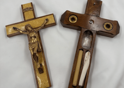 Vintage Mid-Century Catholic Sick Call Crucifix with Original Last Rites Kit – c. 1955–1975:AHZ0006