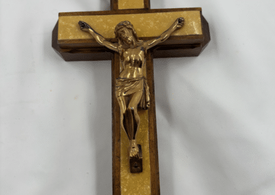 Vintage Mid-Century Catholic Sick Call Crucifix with Original Last Rites Kit – c. 1955–1975:AHZ0006-5