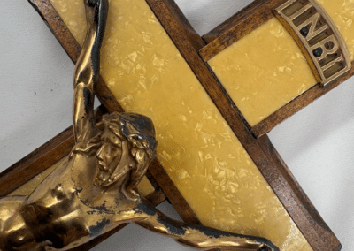 Vintage Mid-Century Catholic Sick Call Crucifix with Original Last Rites Kit – c. 1955–1975:AHZ0006-6