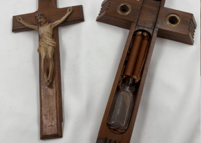 Vintage Catholic Sick Call Crucifix with Hidden Compartment, Candles & Holy Water Bottle – c. 1945–1960:AHZ0010