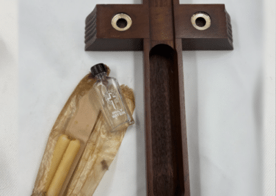 Vintage Catholic Sick Call Crucifix with Holy Water Bottle & Candles – Hardwood Last Rites Crucifix – c. 1955–1970:AHZ0012-1