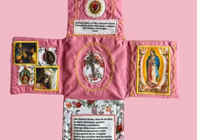 Handcrafted Catholic Pocket Shrine in Spanish (Pink) DA00002