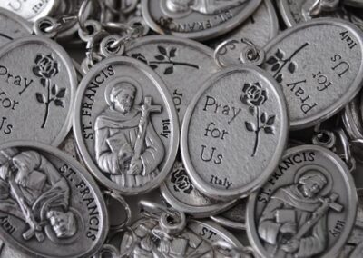 Saint Francis of Assisi Medal – Silver-Plated ZAMAC: H000003