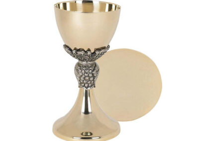 Grape and Leave Chalice and Paten Set